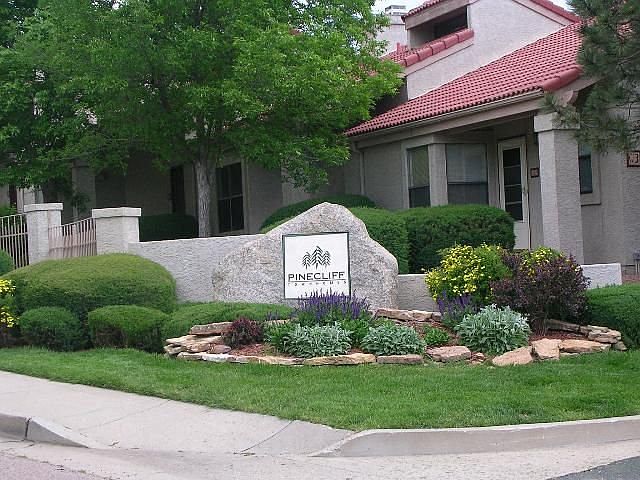 Complex entrance
