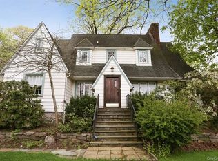 8 Ridgecrest W, Scarsdale, NY 10583