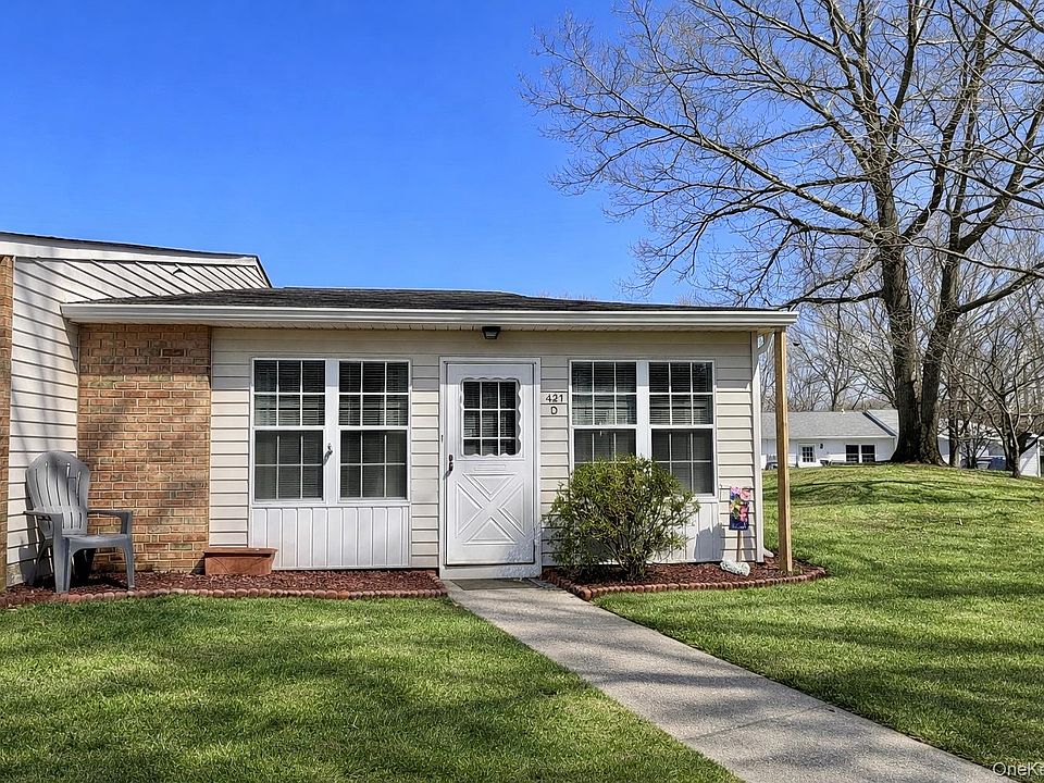 1st image of 421 Weymouth Court #D