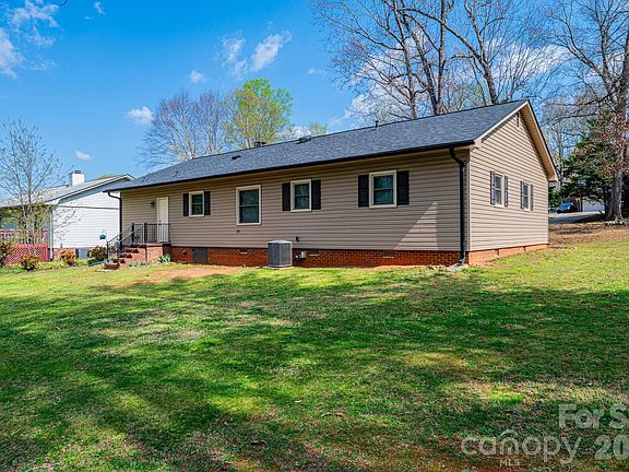 5th image of 4367 Vine Arbor Dr