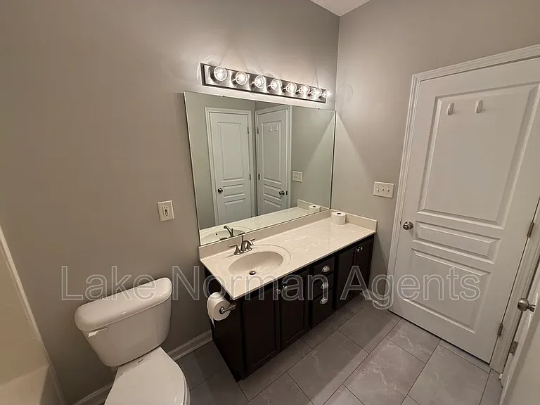 11613 Truan Ln — Photo 10