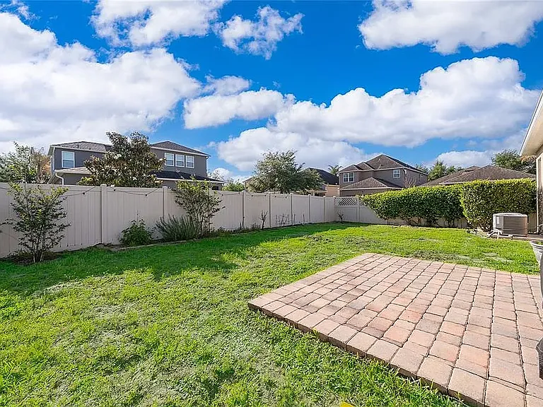 8031 Navel Orange Ln — Photo 3