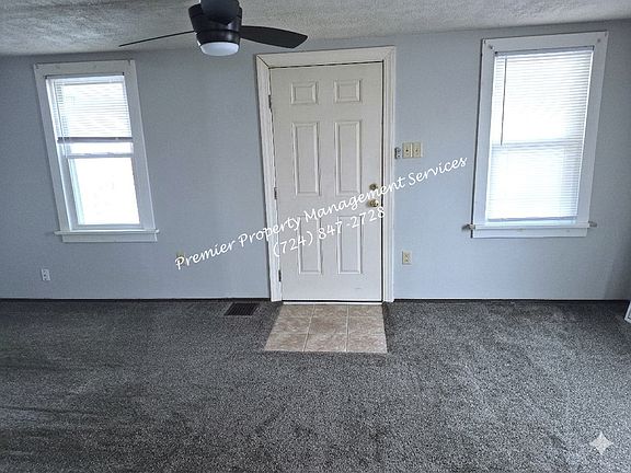 2nd image of 905 Crawford St #3