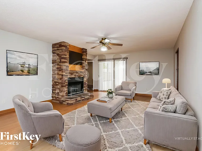 6410 W Townley Ave — Photo 3