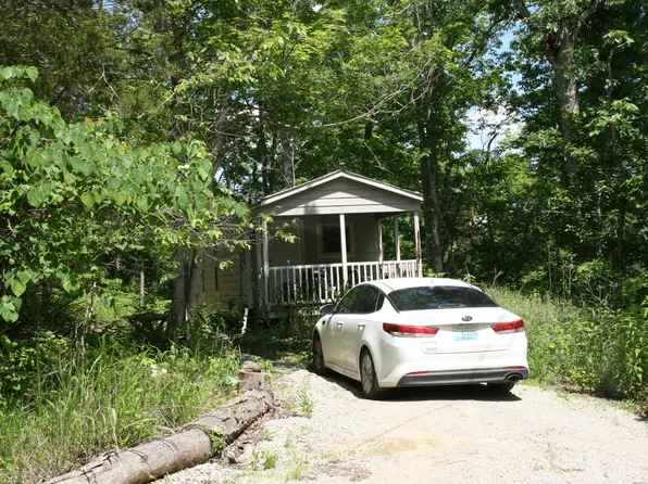 9 Wolf Gap Rd, Bronston, KY 42518