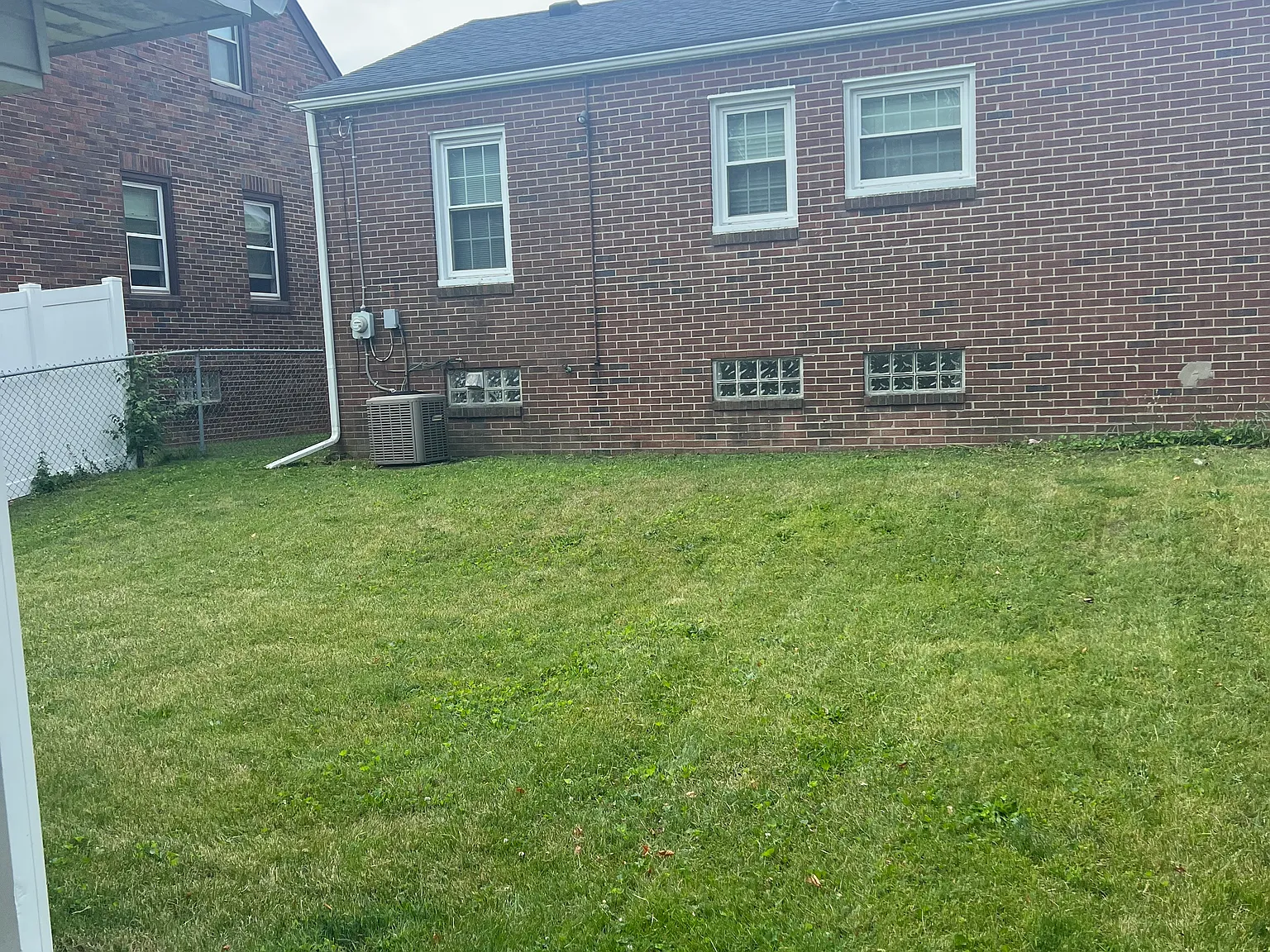 2 bed, 850 sqft, $1,425 — Photo 3