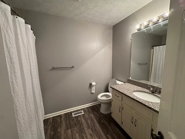 110 S Dove Ct — Photo 17
