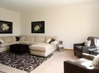 949 S Linden Ave, Elmhurst, IL