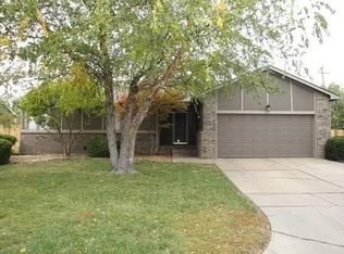 827 N Pine Grove St, Wichita, KS 67212