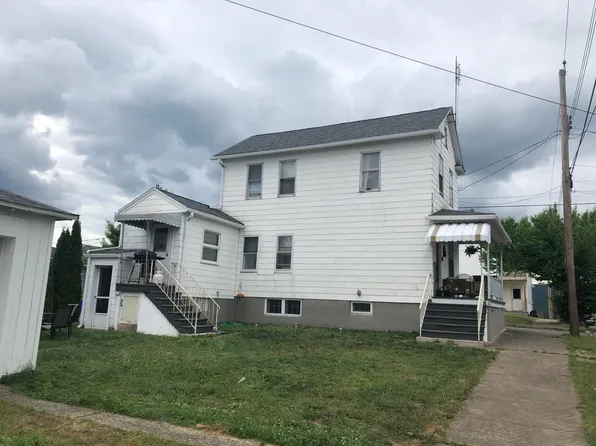 1018 College St, Nanticoke, PA 18634
