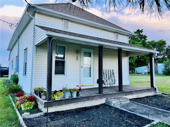 106 Martin St, Allenville, IL 61951