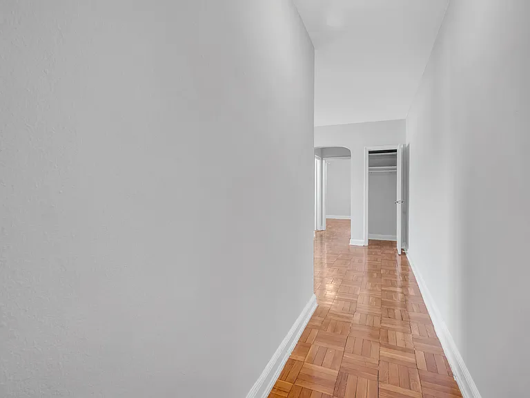 1811 Irving Street NE — Photo 9