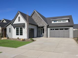 1026 E Crescendo St, Meridian, ID 83642