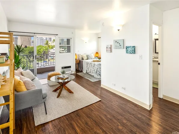 1459 Pele St APT 401, Honolulu, HI 96813