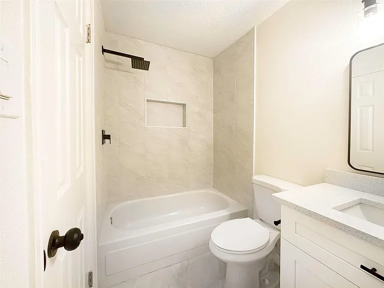 9843 Stableway Dr — Photo 24