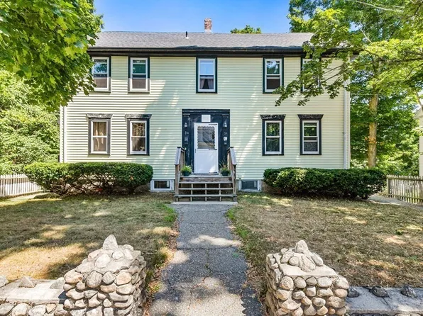 28-28 Pine St #30, Whitinsville, MA 01588