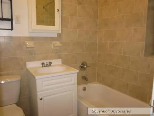 Rented by Sovereign Associates | media 20