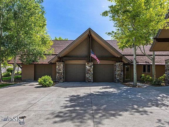 3rd image of 802 Turnberry Ct