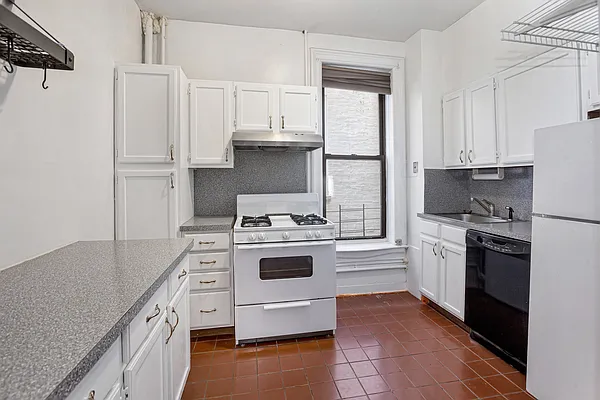 Rented by Brown Harris Stevens | media 10