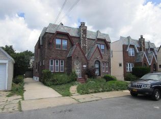 20511 111th Rd, Saint Albans, NY 11412