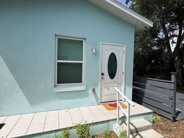 548 Bay St, Dunedin, FL 34698