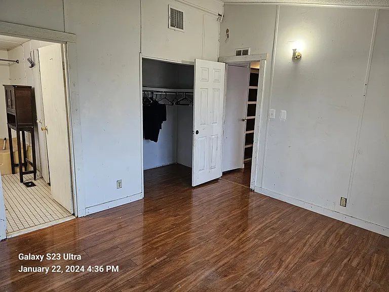 Real Ln — Photo 14