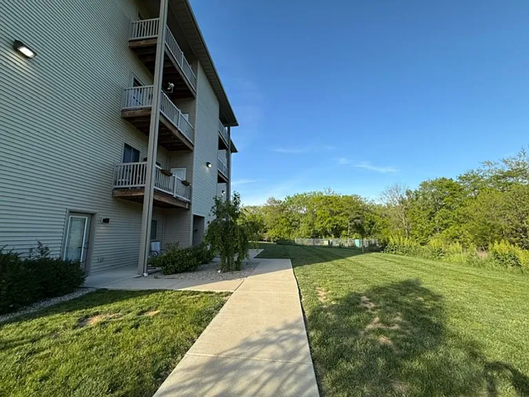 Cypress Ridge Apartments — Photo 12