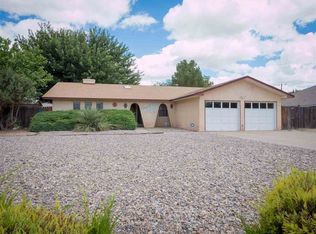 209 Three Cross Dr, Roswell, NM 88201