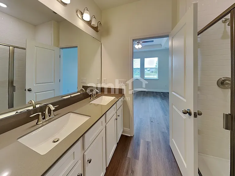 1035 Heavenly Dr — Photo 16