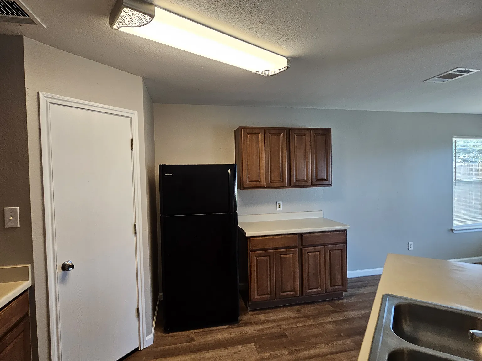 3 bed, 1375 sqft, $1,675 — Photo 3