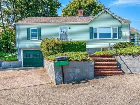 12 Juniper Ter, Dedham, MA 02026