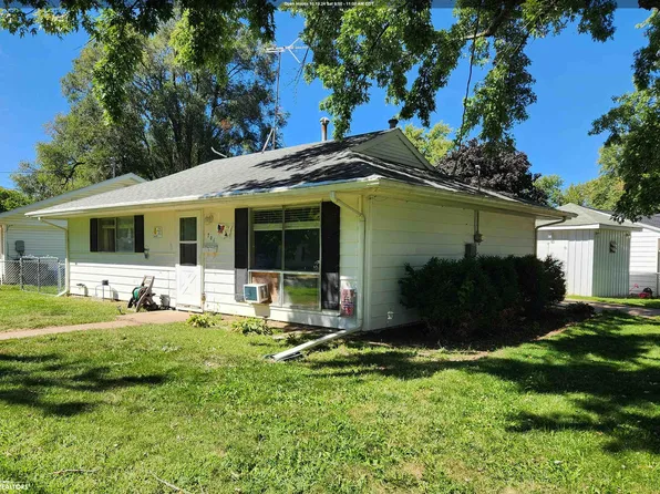 701 Middle St, Knoxville, IA 50138
