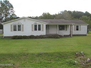 2803 Oak Grove Rd, Pollocksville, NC 28573