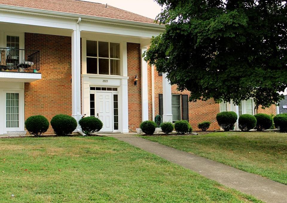 1st image of 1925 Manor Ct APT D