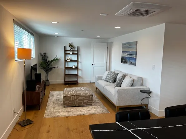 3473 Beethoven St, Los Angeles, CA 90066