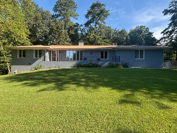 200 Dogwood Cir, La Fayette, GA 30728