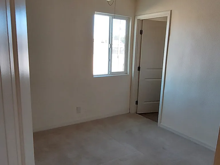 84065 Manila Ave — Photo 6