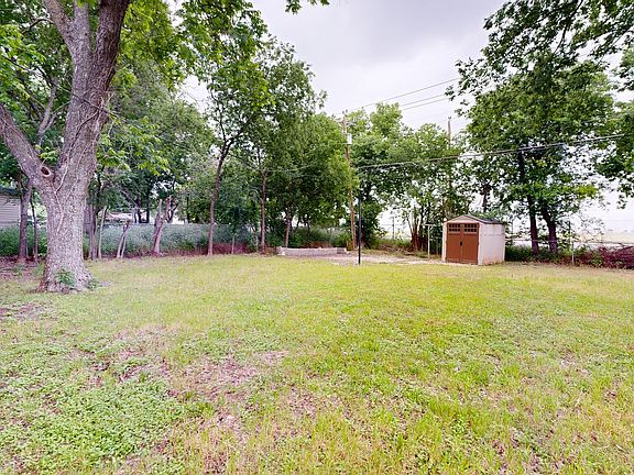2nd image of 1901 White Ave