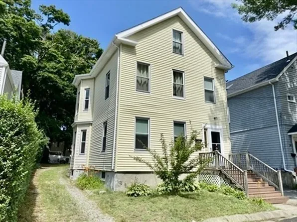 42 Henshaw St #1, Newton, MA 02465