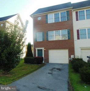 82 Ritter Dr, Martinsburg, WV, 25404