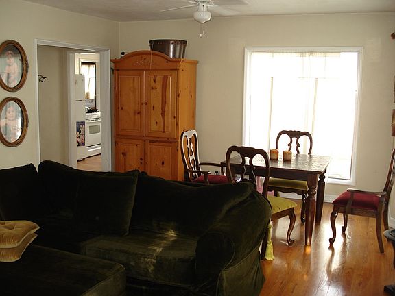 3rd image of 315 Harwood Pl