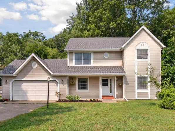 13040 W Brookwood, Gobles, MI 49055