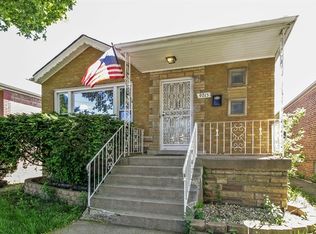 9015 S Yates Blvd, Chicago, IL