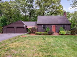 55 Blueberry Ln, Reading, MA 01867
