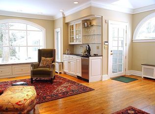 752 Randall Ct, Birmingham, MI