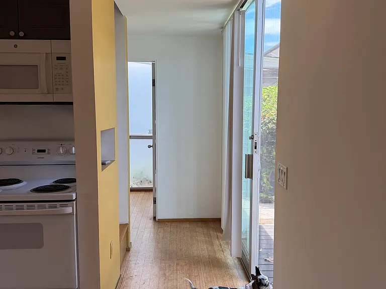 700 N Madison Ave — Photo 15