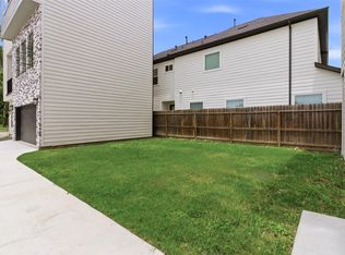 5510 Hardy St, Houston, TX 77009