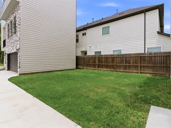 5510 Hardy St, Houston, TX 77009