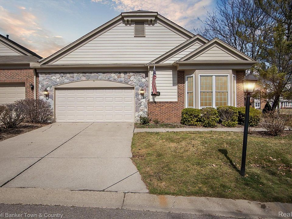 1st image of 39682 Muirfield Ln #255