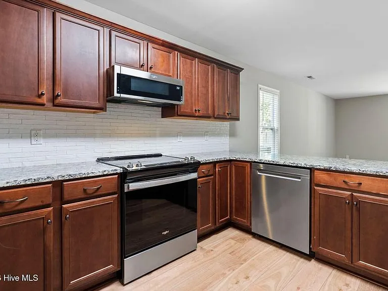 3912 Willowick Park Dr — Photo 11